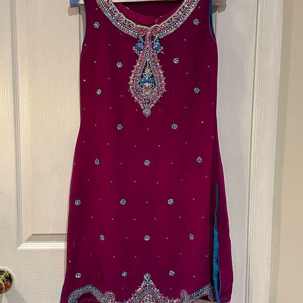 Embellished Magenta Sleeveless Shalwar Kameez